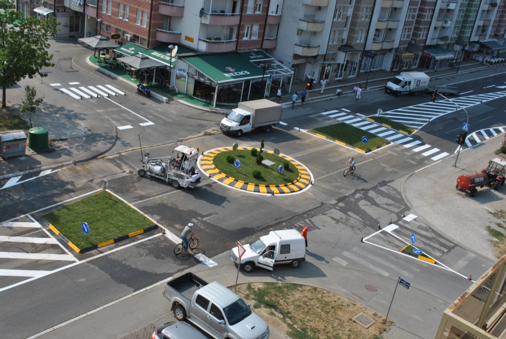 Roundabout in Bosnia & Herzegovina.jpg